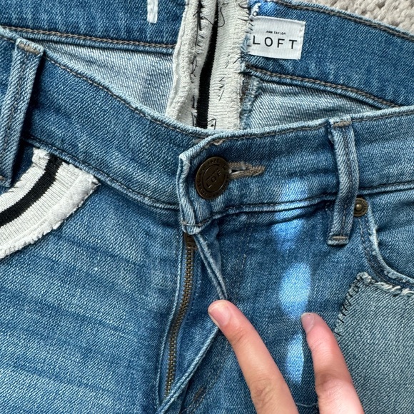 💙🦋LOFT Straight Cut Jeans with Patchwork - Picture 6 of 8